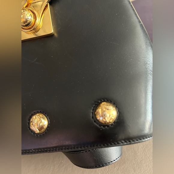 Salvatore Ferragamo BLACK LEATHER Backpack. Rare Shoe Charm on Inside Zipper.HP - Picture 4 of 16